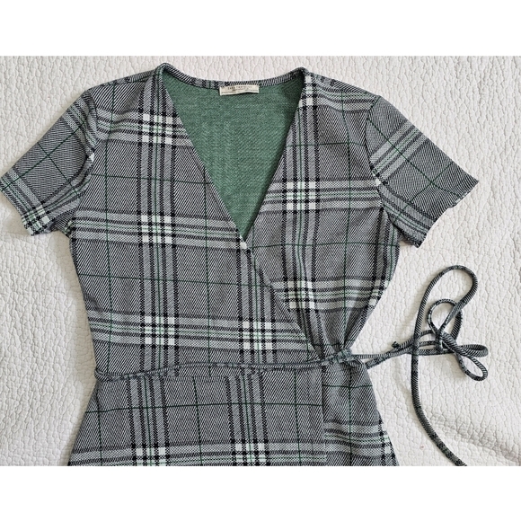 Zara Plaid Wrap Mini Dress Medium - Picture 5 of 8